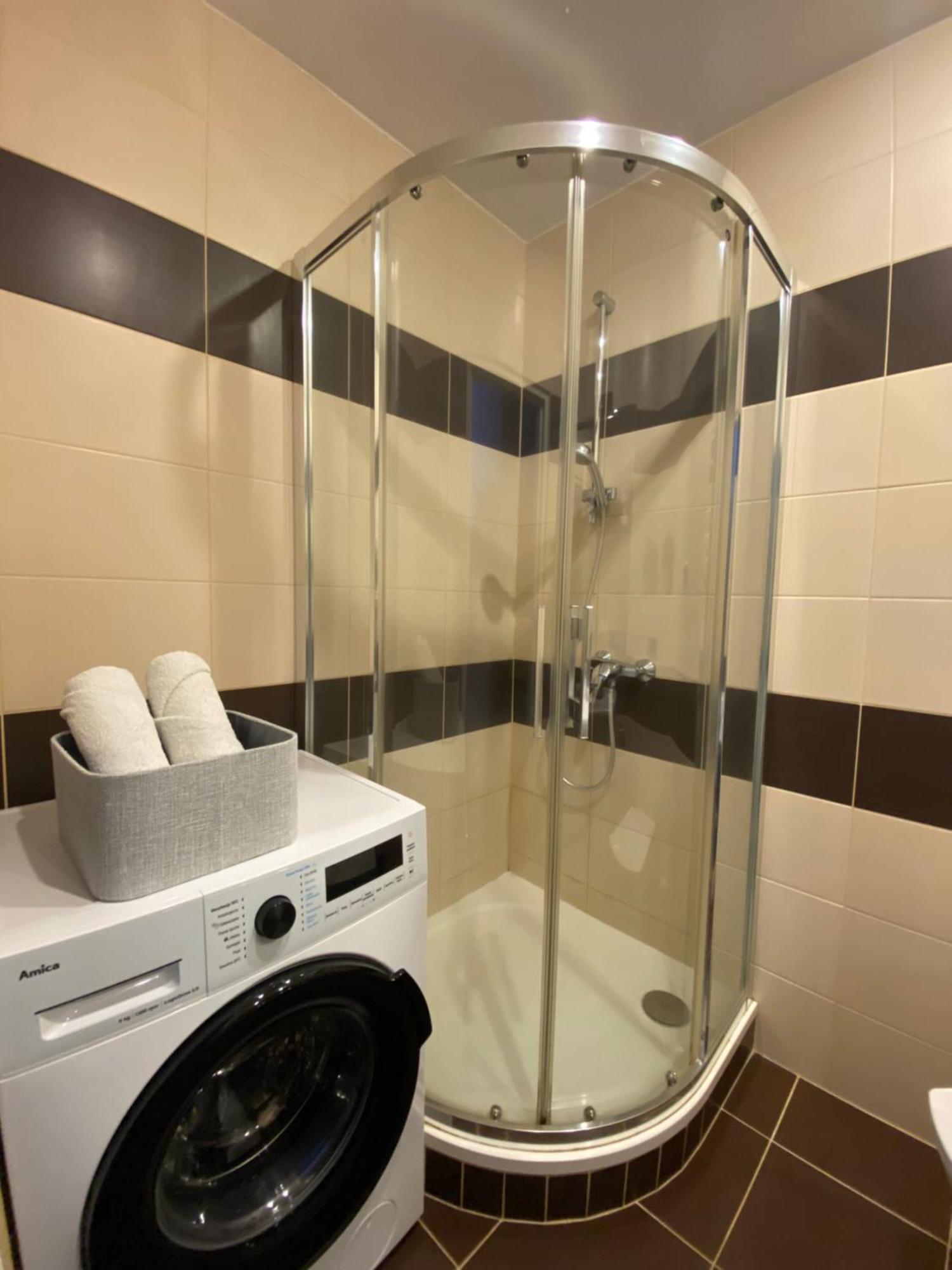 Apartament Przy Parku Czartoryskich - Faktury Vat - Parking ปูวาวือ ภายนอก รูปภาพ